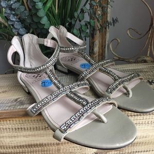 Vince Camuto silver beaded sandals 7.5
